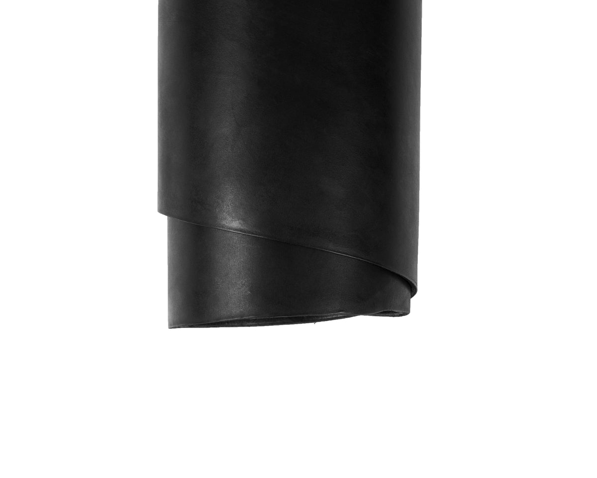 Rolled side of ChahinLeather Black Bridle